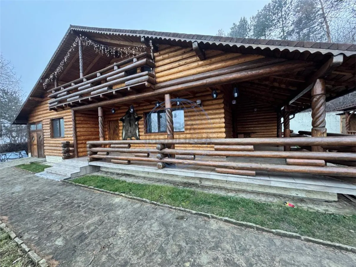 Casa spatioasa, ideala pentru locuinta sau afacere – 1500 mp teren, situata pe drumul principal  Vrancea -- Brasov - foto 1