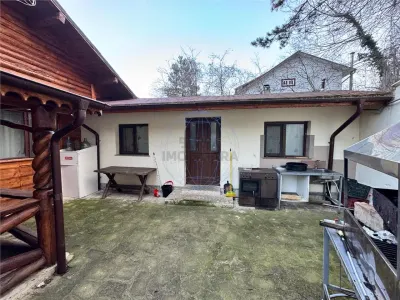 Casa spatioasa, ideala pentru locuinta sau afacere – 1500 mp teren, situata pe drumul principal  Vrancea -- Brasov - foto 14