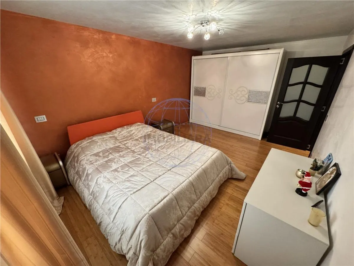 APARTAMENT 2  CAMERE , STRADA BUCEGI - foto 1