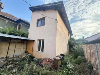 Casa mica de renovat - central - foto 2