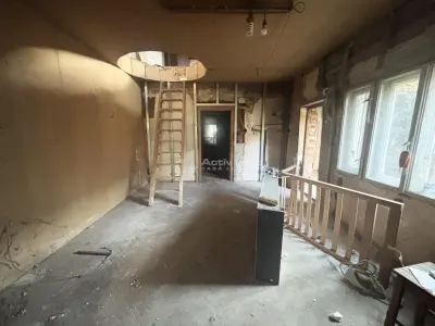 Casa mica de renovat - central - foto 4