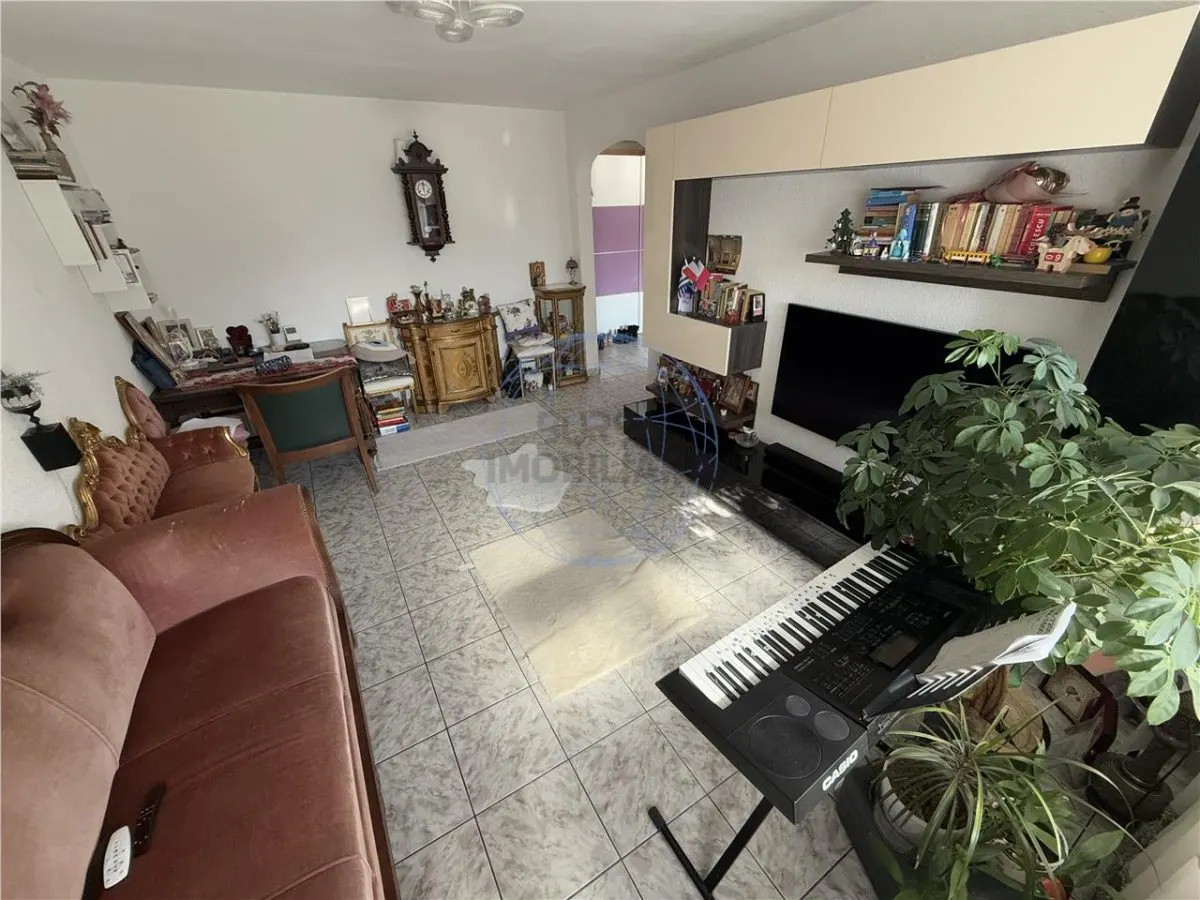 Apartament 3 camere, zona pompieri. - foto 1