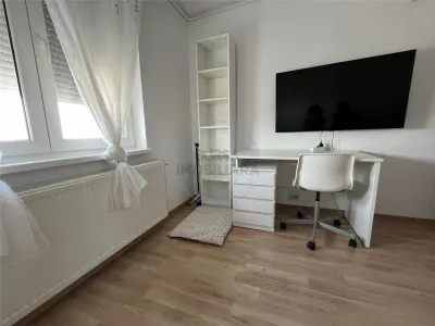 APARTAMENT 2 CAMERE, RAHOVA, LA 5 MIN DE STATIA DE TRANVAI - foto 4