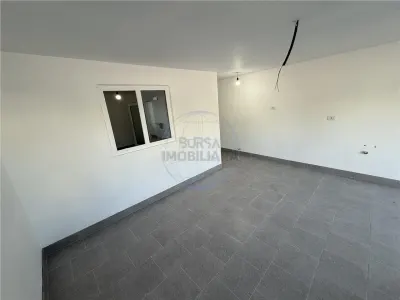 Spatiu comercial, Crang Petresti - foto 9
