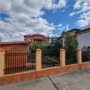 Casa Vila si curte  in Poroschia - foto 16