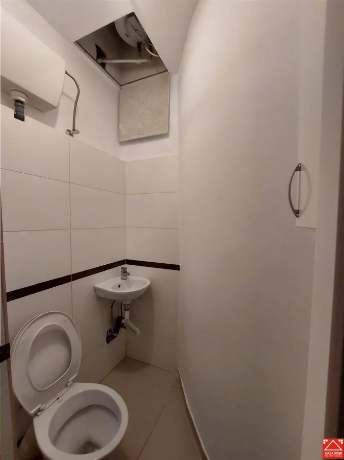 PRET REDUS! Apartament ultracentral, pentru locuit sau birou - foto 9