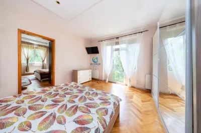 Vanzare apartament 3 camere in Vila pe Drumul de Poiana - foto 3