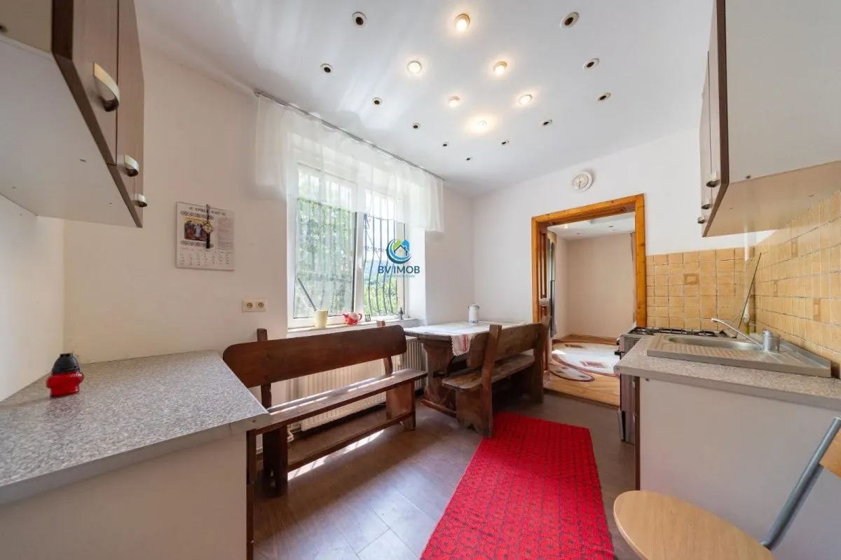 Vanzare apartament 3 camere in Vila pe Drumul de Poiana - foto 25