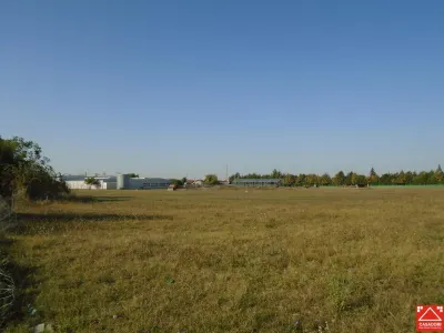 Teren industrial cu acces din centura (PUZ in lucru) - Arad