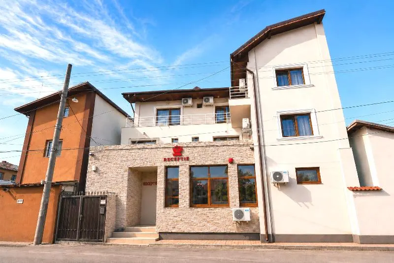 VANZARE - CLADIRE COMERCIALA   - HOTEL -  RAHOVA - MARGEANULUI - ANTIAERIANA -  BUCURESTI -  17 CAMERE -   550000E -   COMISION 0 ! - foto 2