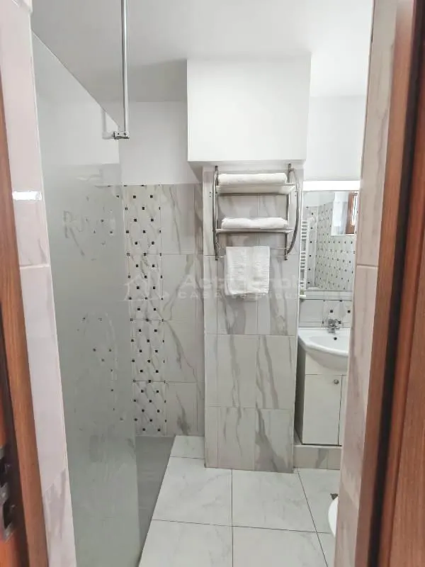 VANZARE - CLADIRE COMERCIALA   - HOTEL -  RAHOVA - MARGEANULUI - ANTIAERIANA -  BUCURESTI -  17 CAMERE -   550000E -   COMISION 0 ! - foto 11