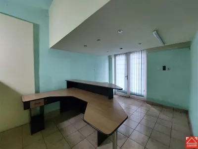 Spatiu comercial, zona centrala - foto 18