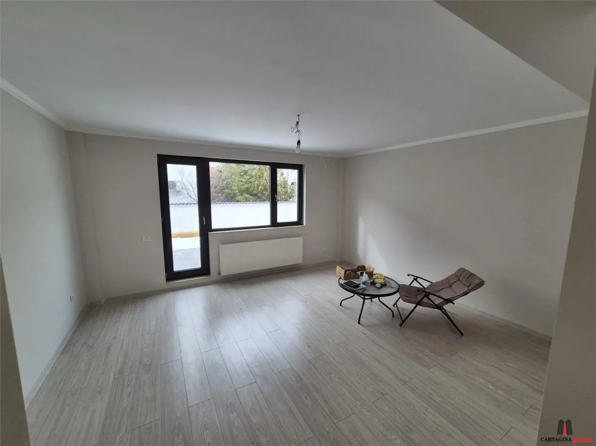 Vila tip duplex /  complex rezidential - foto 23