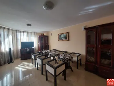 Casa cu 10 camere pentru pensiune sau locuit - foto 6