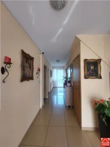 Casa cu 10 camere pentru pensiune sau locuit - foto 9