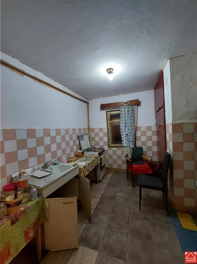 Apartament decomandat, parter, Podgoria - foto 3
