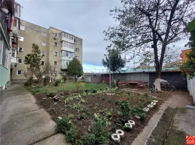 Apartament decomandat, parter, Podgoria - foto 8