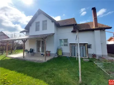 Casa spatioasa la 15 km de Timisoara - Sanmihaiu German