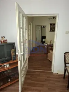 In Calarasi  - Central -Casa si teren  pe strada Grivita - foto 4