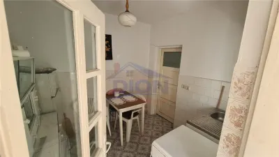 In Calarasi  - Central -Casa si teren  pe strada Grivita - foto 6