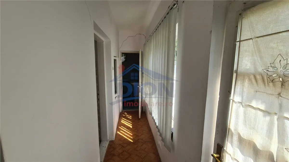 In Calarasi  - Central -Casa si teren  pe strada Grivita - foto 8