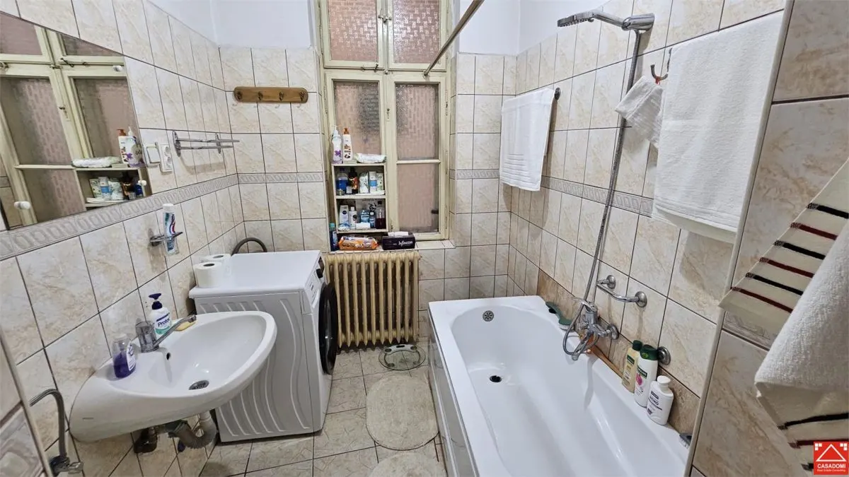 Apartament ultracentral cu curte privata - foto 10