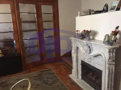 Vila spatioasa - Bucuresti