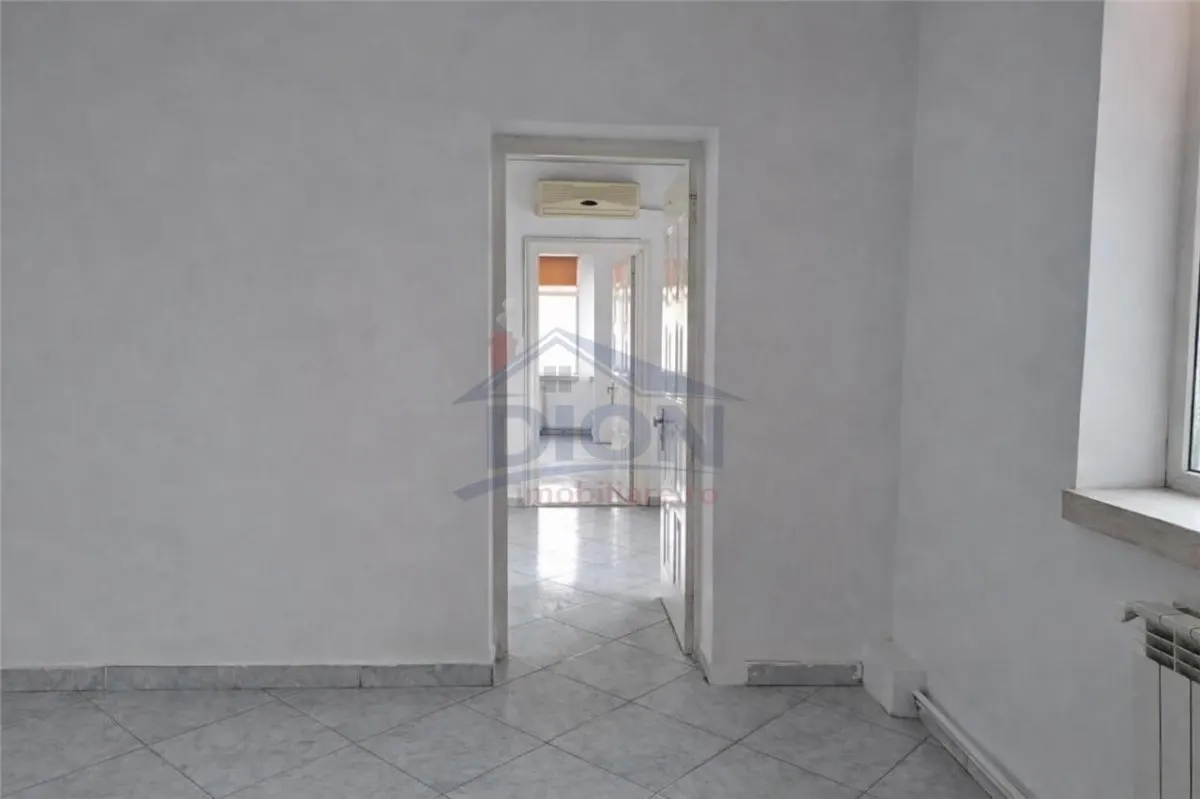 Vila de vanzare , zona  boema - foto 12