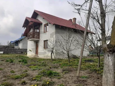 Pitesti - Bascov - 5 km oras - Casa spatioasa 4 camere, P+M, teren 635 mp - Bascov