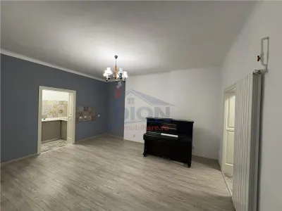 UNIVERSITATE, 3 camere, parter inalt, 61 mp, amenajat - foto 9