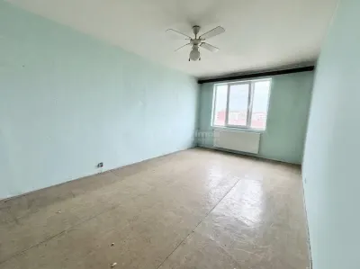 Apartament 2 camere decomandat - 51 mp - Bulevardul Stefan cel Mare -  Rogerius - 2 lifturi - Oradea