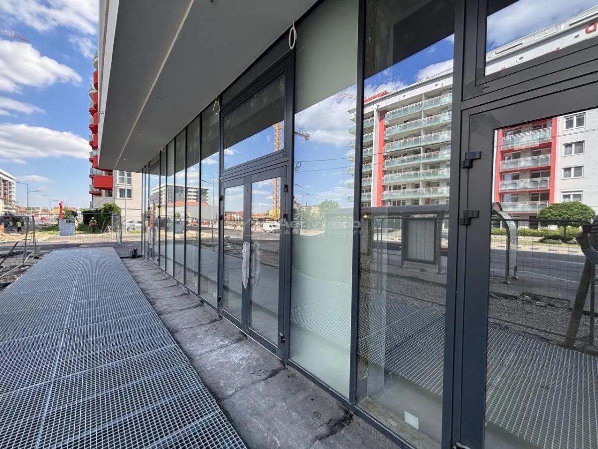 Spații comerciale noi de închiriat str. Tudor Vladimirescu - bloc nou Urbana 3 - foto 1