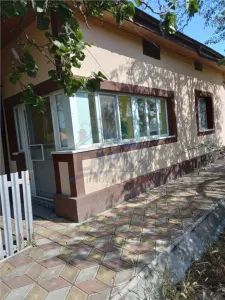 Ulmeni - jud. Calarasi ,  casa locuibila si teren intravilan - foto 2