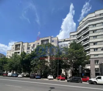 Apartament 3 camere deosebit, langa Casa Poporului - foto 3