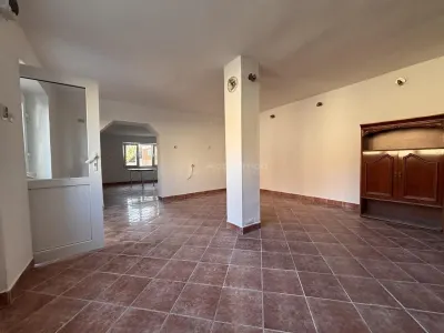 Casa Episcopia 1200 mp teren - foto 14