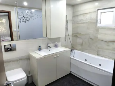 Apartament ultrafinisat 4 Camere Etaj 2 Baia Mare Ultracentral - foto 8