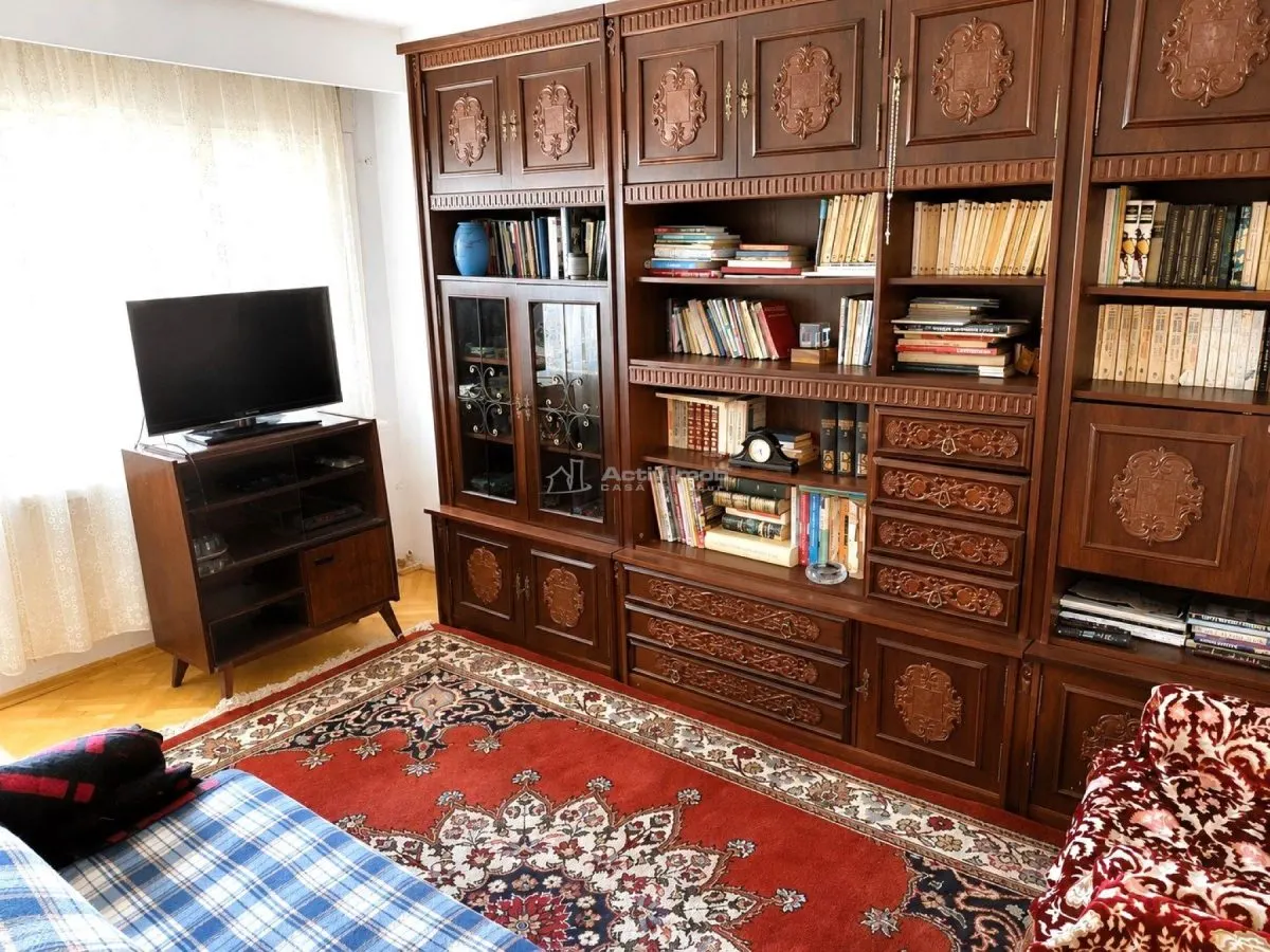 Apartament 4 Camere Etaj 1 cu garaj  si boxa Baia Mare Central - foto 5