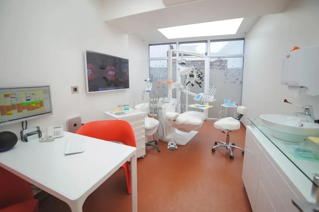 Clinica Stomatologica Nerva Traian - 0% comision - foto 17