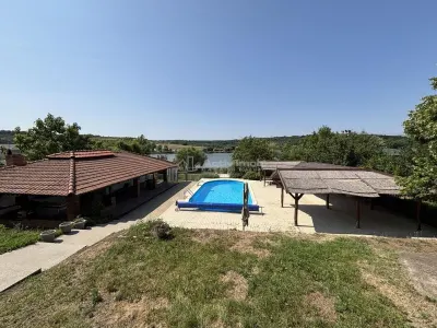 Proprietate de patrimoniu pe malul lacului Paleu - Teren 2.300 mp - piscina - Coliba lui Horea – casa istorica din secolul XVIII - foto 6