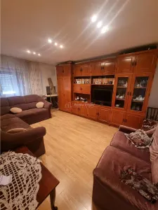 Apartament 3 cam decomandat , doua bai-doua balcoane zona 800  1Mai - Alexandria