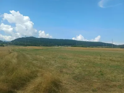 Teren intravilan de vanzare 1488 mp - foto 4
