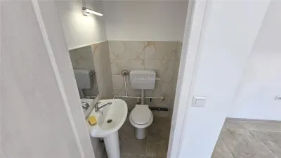 Oravita, Spatiu Comercial, Zona Piata, Usor Negociabil - foto 9