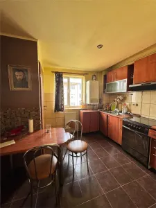 4 camere - Crinilor - Etaj 3 - Deva