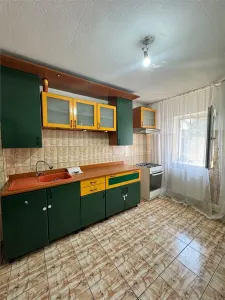 3 camere - 2 bai - Etaj 4 - foto 2