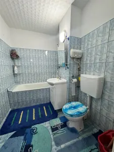 3 camere - 2 bai - Etaj 4 - foto 7