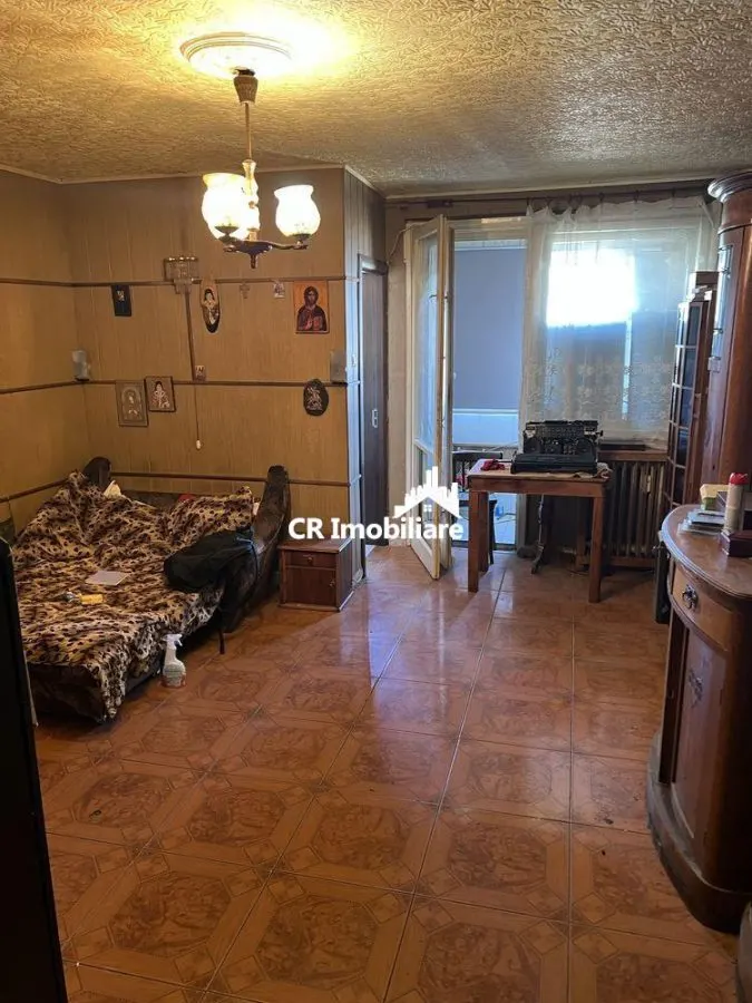Garsoniera, Dristor - foto 1