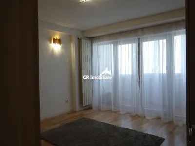 Apartament 3 camere Decebal - foto 3