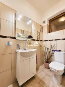 Vila de vanzare 5 camere Sisesti - foto 7
