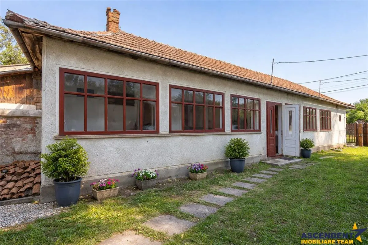 FILM! De vanzare casa traditionala, cu dependinte si facilitati, in Bretcu, Covasna - foto 1