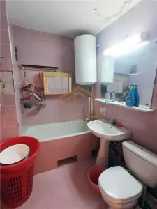 Apartament 3 camere etaj 2 in Moldova Noua - foto 5